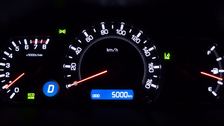 【愛車トヨタノア80系】走行距離5,000kmになりました！