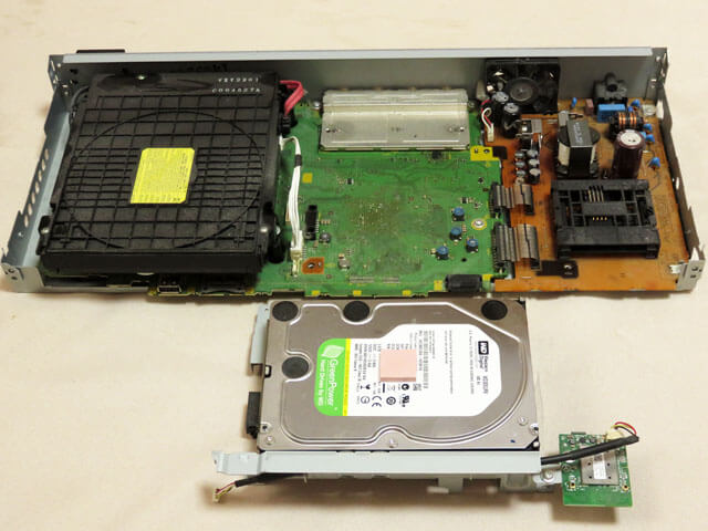 Panasonic DIGA DMR-BXT870の内蔵HDDを換装する！