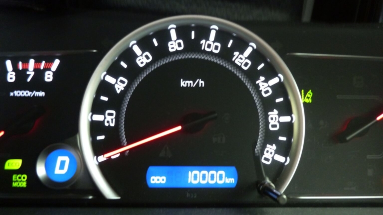 愛車トヨタノア80系の走行距離が10,000kmになりました！