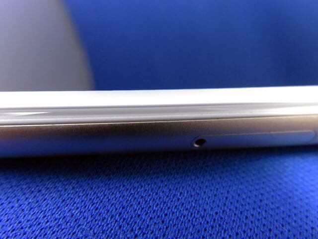 iPhone 6sにGuokaienの液晶保護ガラスフィルムを貼る！