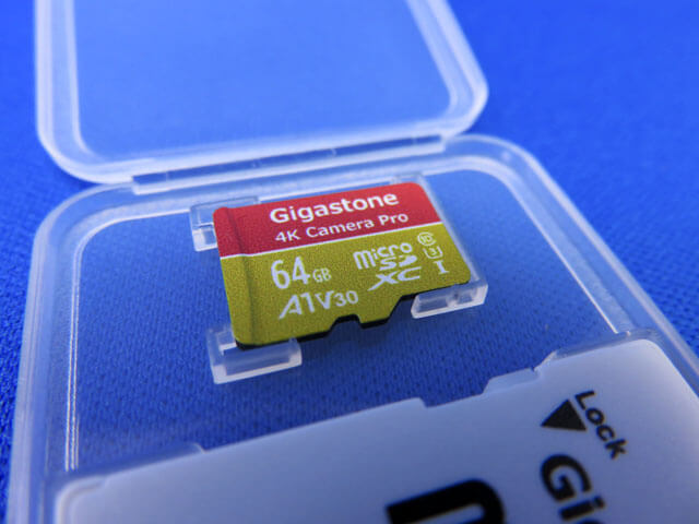 LG Style3 L-41Aで使うmicroSDカード Gigastone 64GBを購入する