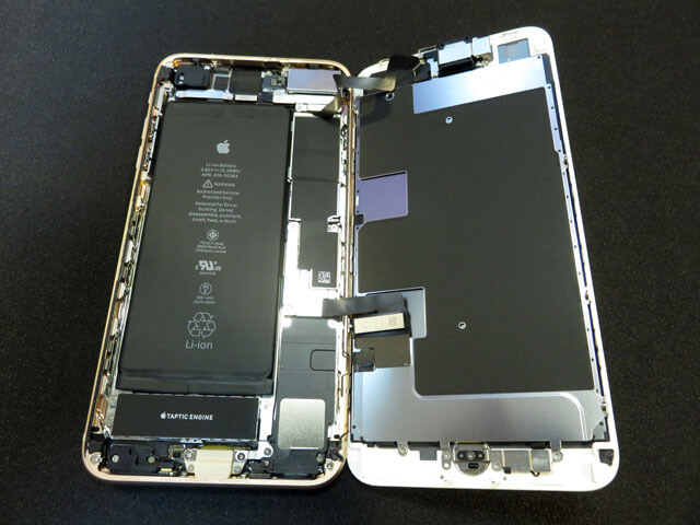 iPhone 8 PlusのバッテリーをDIGIFORCE互換バッテリーに交換する