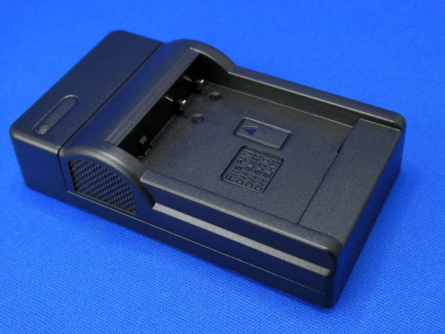Panasonic LUMIX DC-TZ90用バッテリー充電器と互換バッテリー