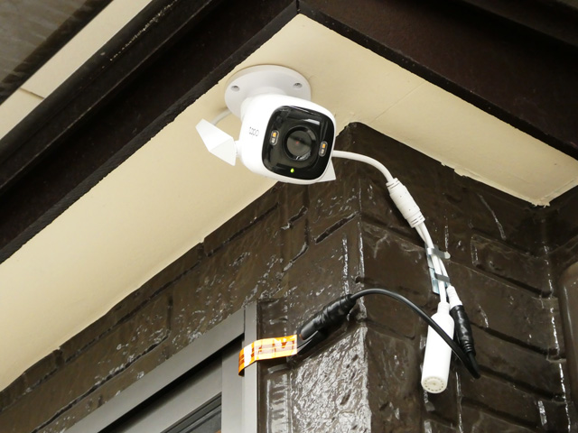 屋外セキュリティWi-Fiカメラ TP-Link Tapo C320WSの電源確保