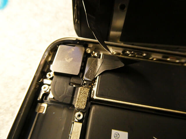 iPhone SE 2のバッテリーをDIGIFORCE互換バッテリーに交換する！