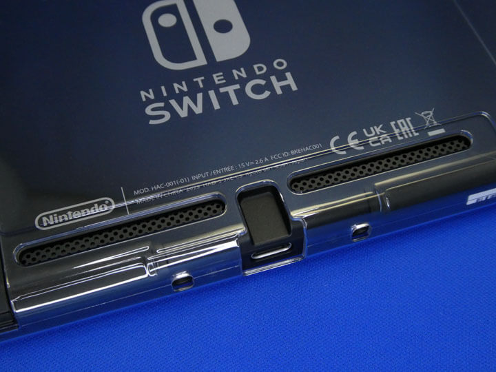 Nitendo Switch ネオンブルー・ネオンレッド用カバーを購入する