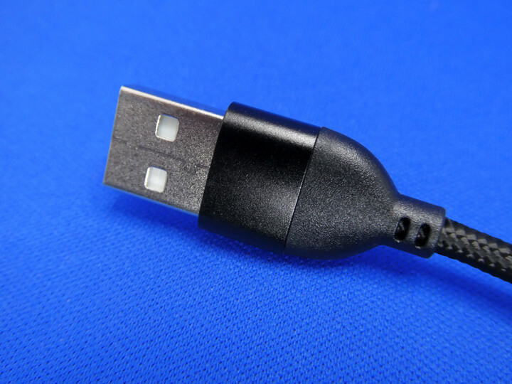 Micro USBケーブル L字型 180度回転を導入する
