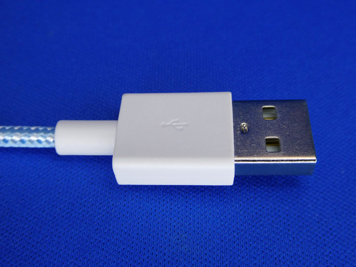 USB充電スタンドで使う20cmのLightningケーブルを購入する