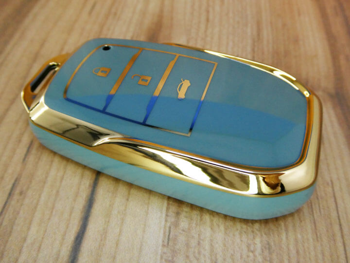 カローラクロスのキーで使うキーカバーを購入する