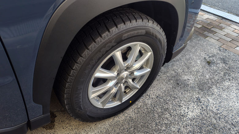 愛車カローラクロスのタイヤ交換をしてきました！