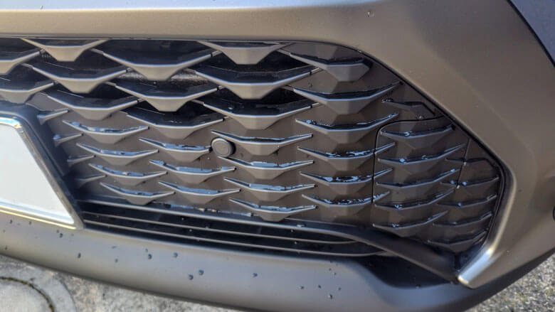 愛車カローラクロスのタイヤ交換をしてきました！