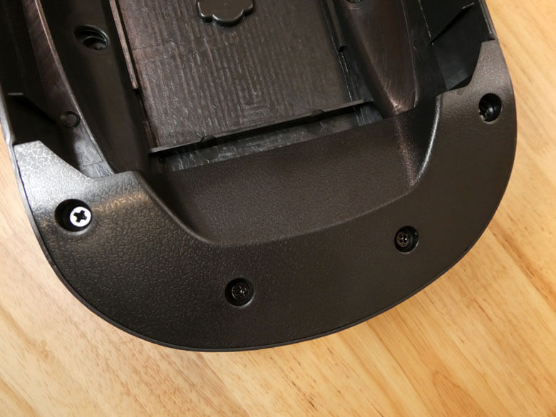 カローラクロスにサードパーティー製のアームレストを装着する