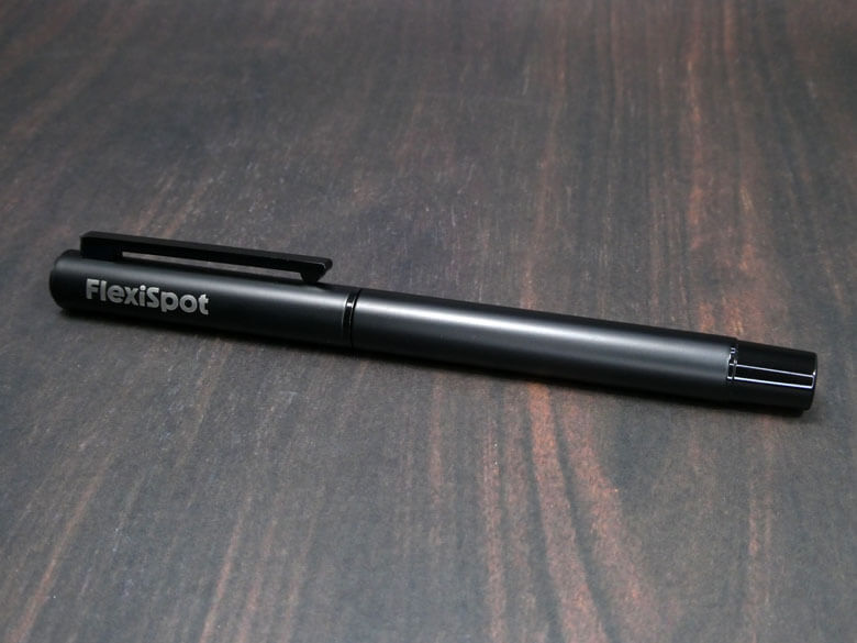 FlexiSpotのXキャンペーンでMade in Italy ノートブック当たる!