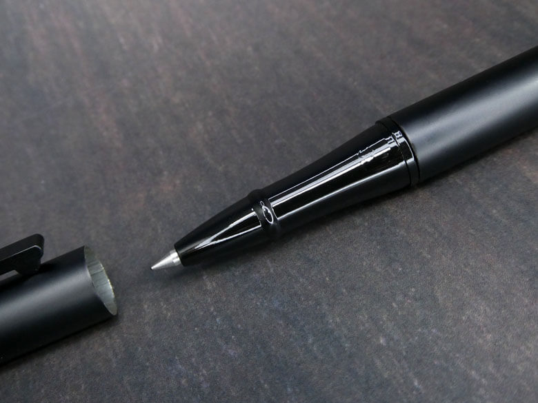 FlexiSpotのXキャンペーンでMade in Italy ノートブック当たる!